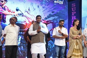 Celebrities at Thikka Audio Launch